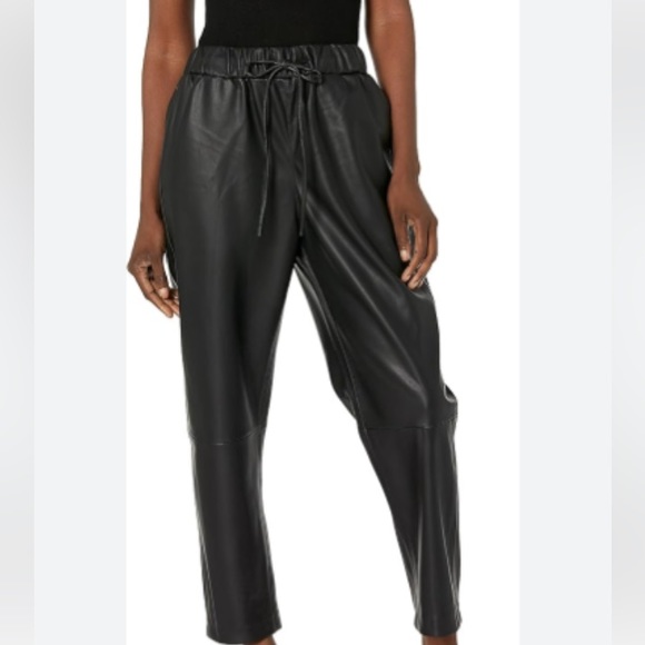 NEW black faux, leather pants with big front pockets & belt plus Size - Picture 2 of 7
